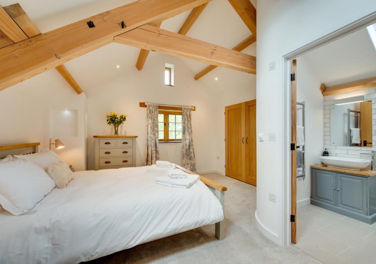 Lincombe Barn Villa อิลฟราคูมบ์ ภายนอก รูปภาพ